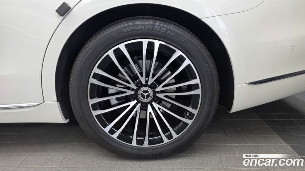 Mercedes-Benz S-Class S350 d, 2022