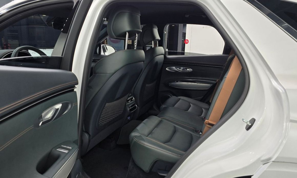 Genesis GV70 2.5T Gasoline AWD, 2024