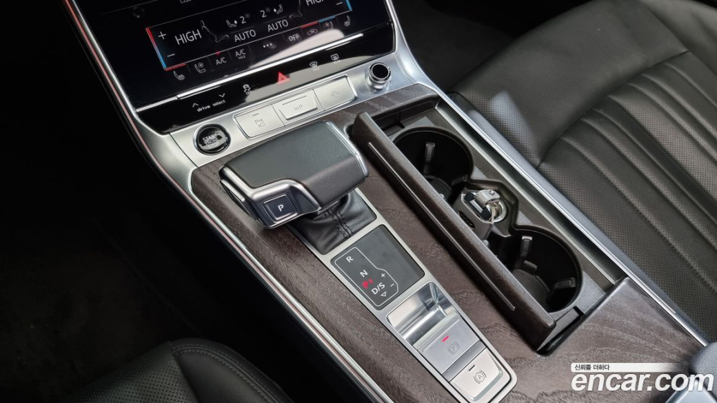 Audi A6 45 TFSI Quattro Premium, 2023