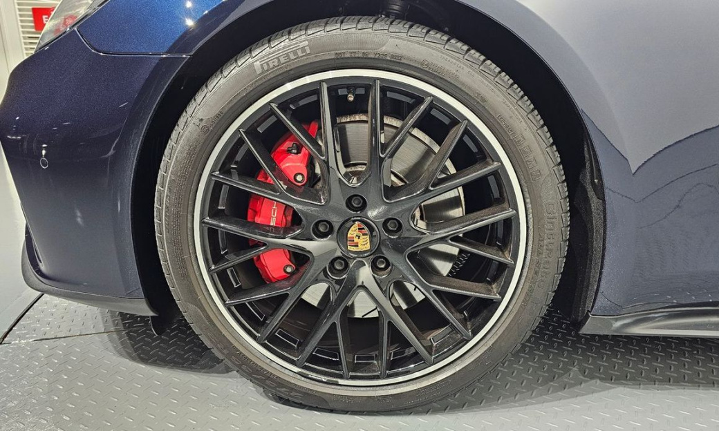 Porsche Panamera 4.0 GTS, 2022