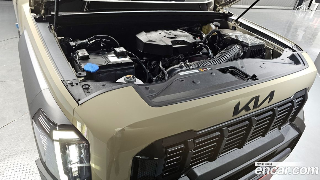 Kia Tasman 2.5T Gasoline 4WD, 2026