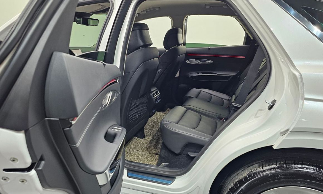 Genesis GV70 2.5T Gasoline 2WD, 2025