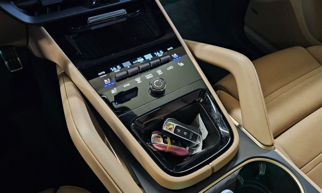 Porsche Cayenne 3.0 Coupe, 2024