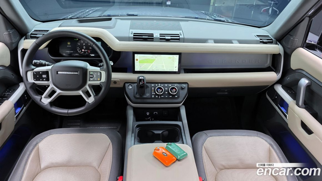 Land Rover Defender 110 P300 X-Dynamic SE, 2023