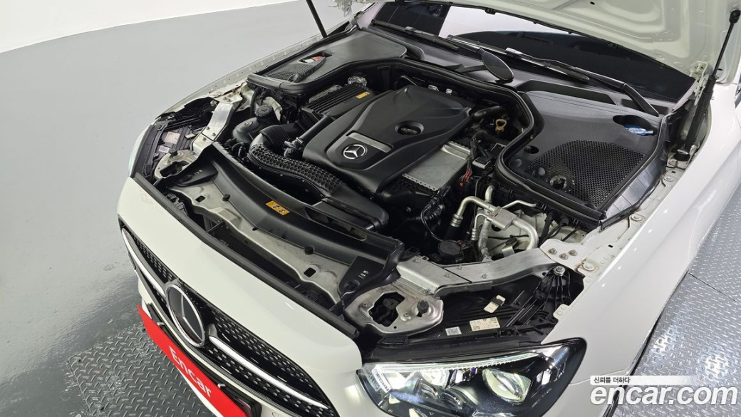 Mercedes-Benz E-Class E250 AMG Line, 2023