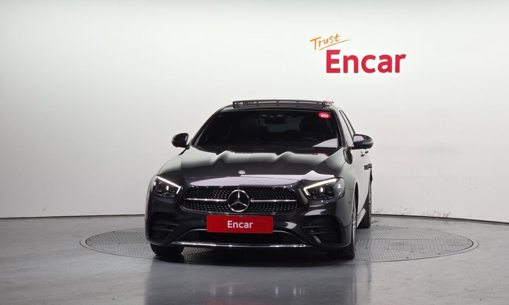 Mercedes-Benz E-Class E350 4MATIC AMG Line, 2022