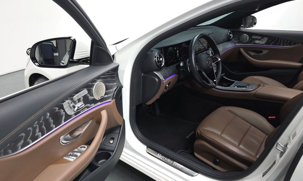 Mercedes-Benz E-Class E350 4MATIC Avantgarde, 2022
