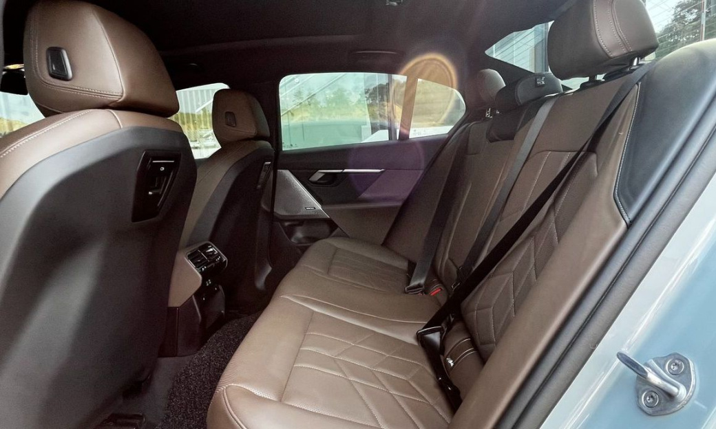 BMW 5-Series 520i M Sport, 2024