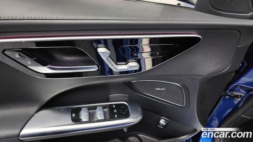Mercedes-Benz C-Class C300 4MATIC AMG Line, 2023