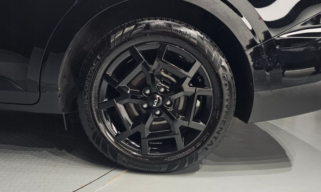 Kia Carnival 9-Seater Gravity, 2025