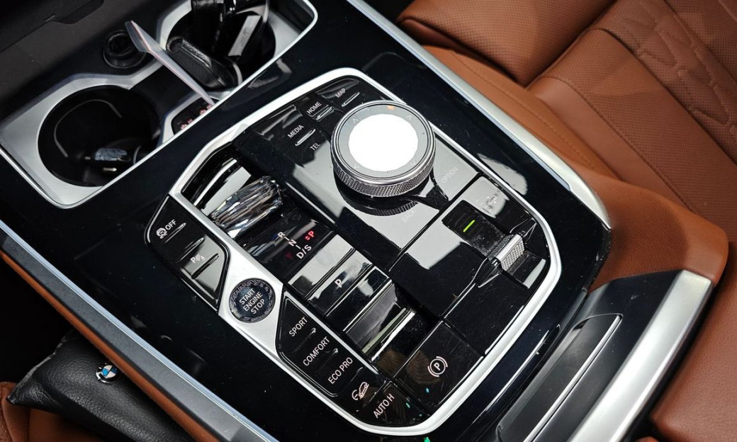 BMW X7 xDrive 40d M Sport 6STR, 2024