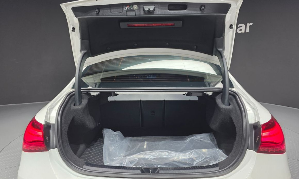 Mercedes-Benz A-Class AMG A35 4MATIC Sedan, 2024