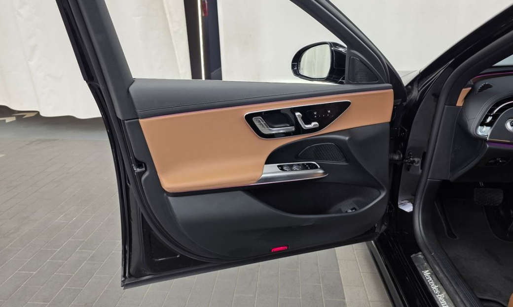 Mercedes-Benz E-Class E200 Avantgarde, 2025