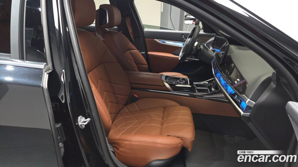BMW 7-Series 740d xDrive M Sport, 2025