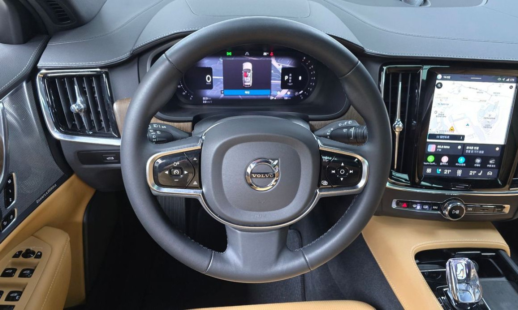 Volvo V90 B5 Ultimate AWD, 2024