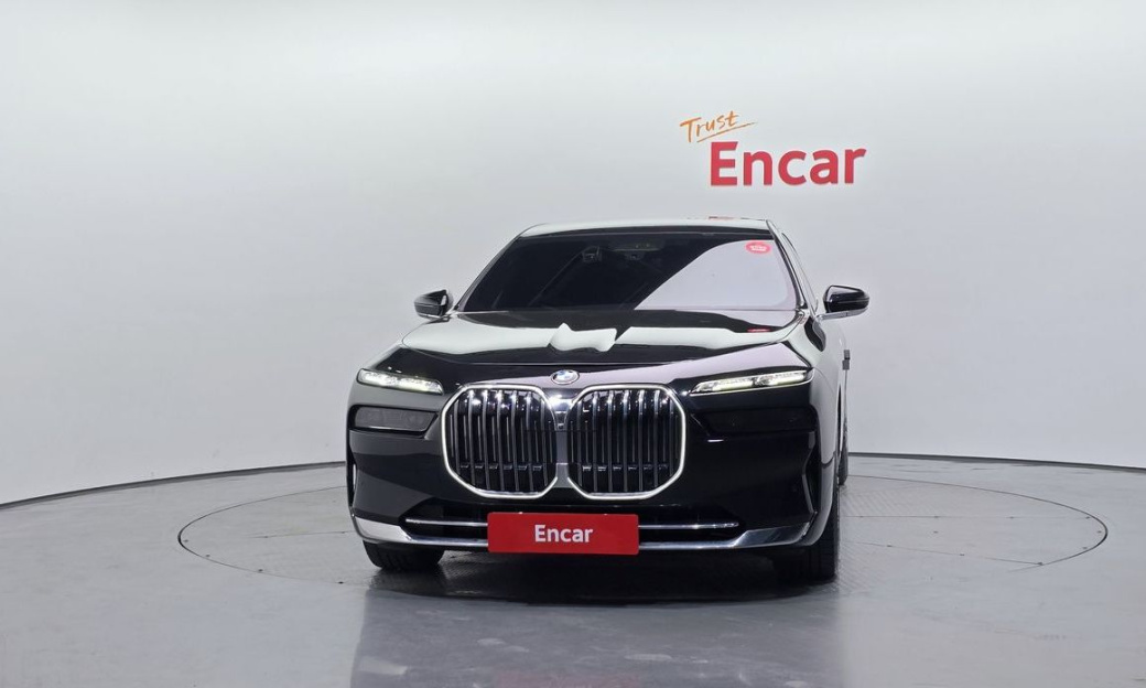 BMW 7-Series 740i sDrive Design Pure Excellence, 2023
