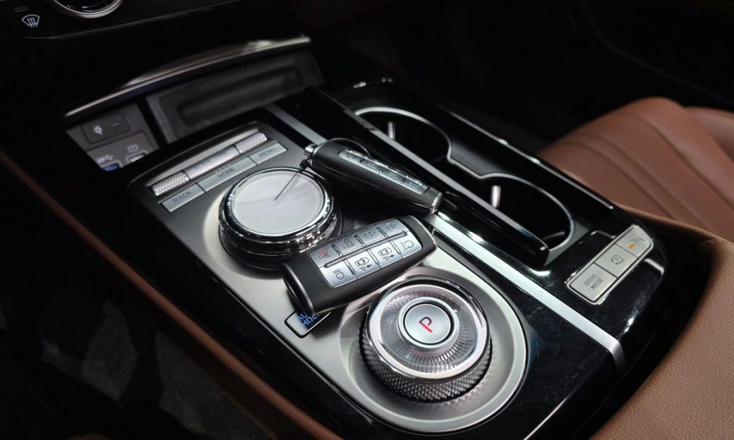 Genesis G80 Gasoline 2.5 Turbo 2WD, 2024