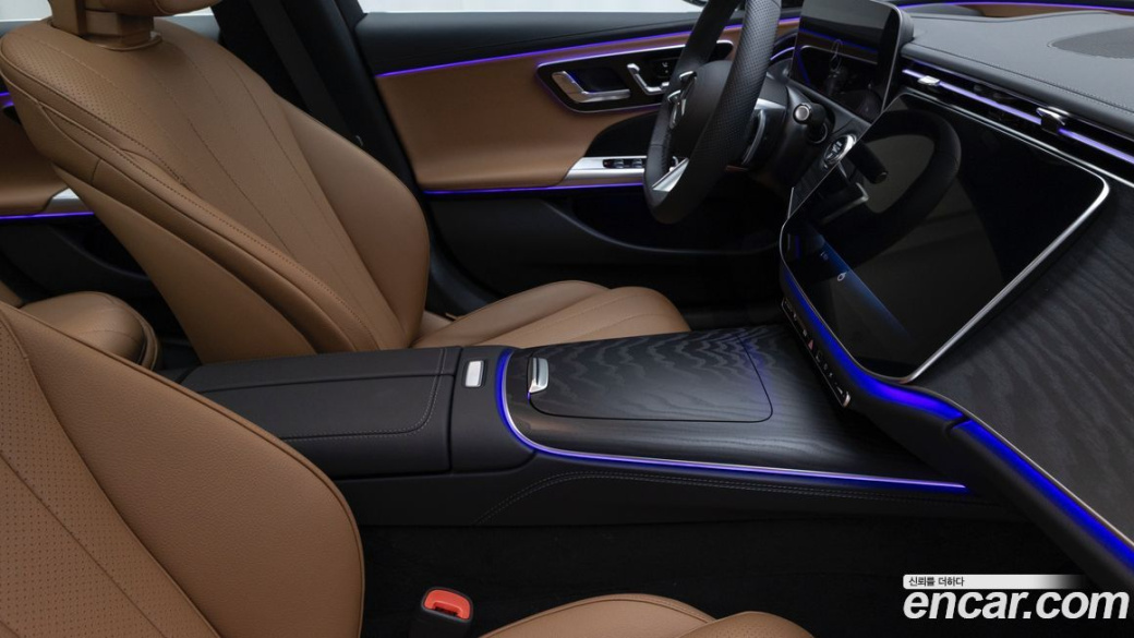 Mercedes-Benz E-Class E200 AMG Line, 2026