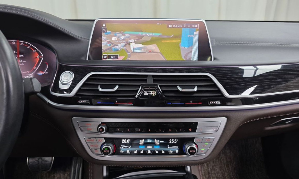 BMW 7-Series 730d xDrive M Sport, 2022