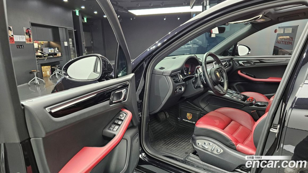 Porsche Macan 2.9 GTS, 2022