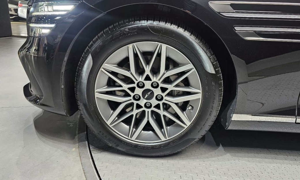 Genesis G80 Gasoline 2.5 Turbo 2WD, 2025