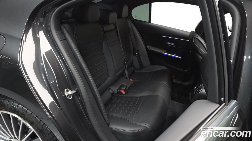 Mercedes-Benz C-Class C300 AMG Line, 2022