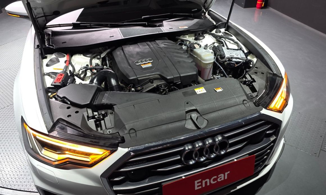 Audi A6 45 TFSI Quattro Premium, 2022