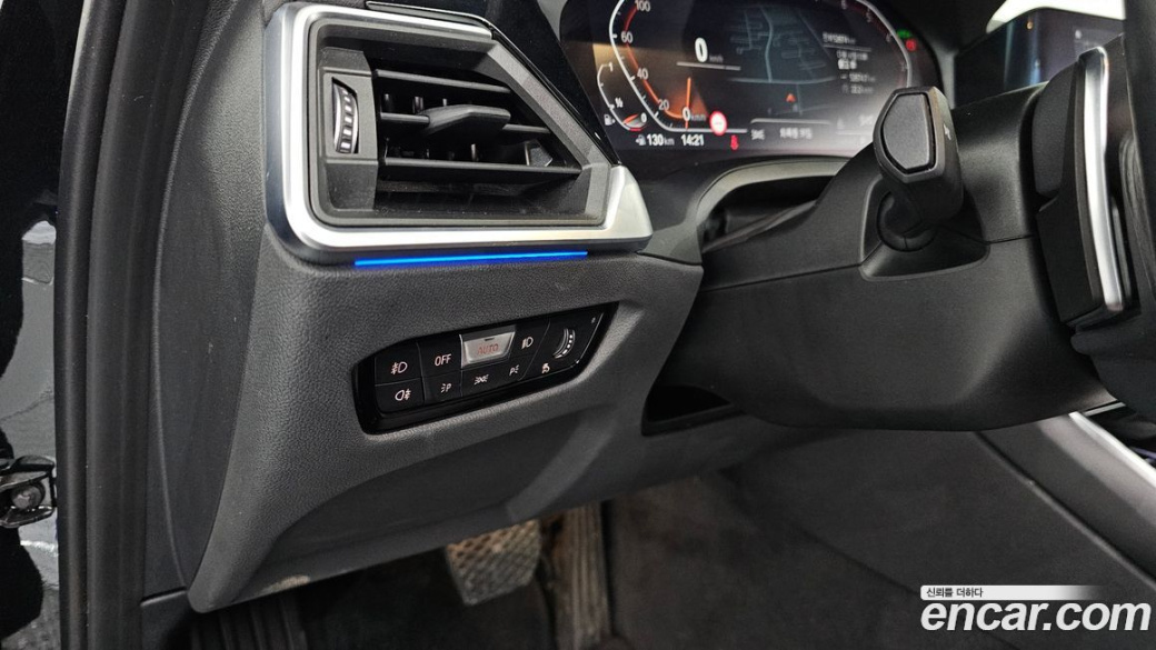 BMW 3-Series 320i, 2022