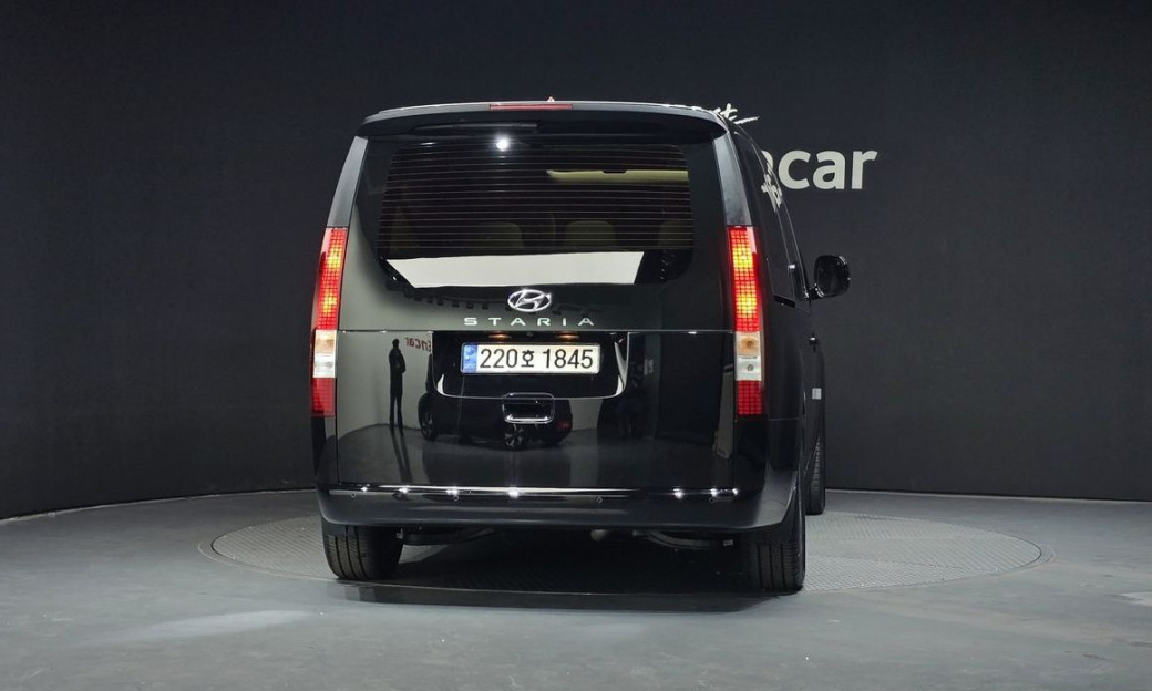 Hyundai Staria Tourer 9-Seater, 2023