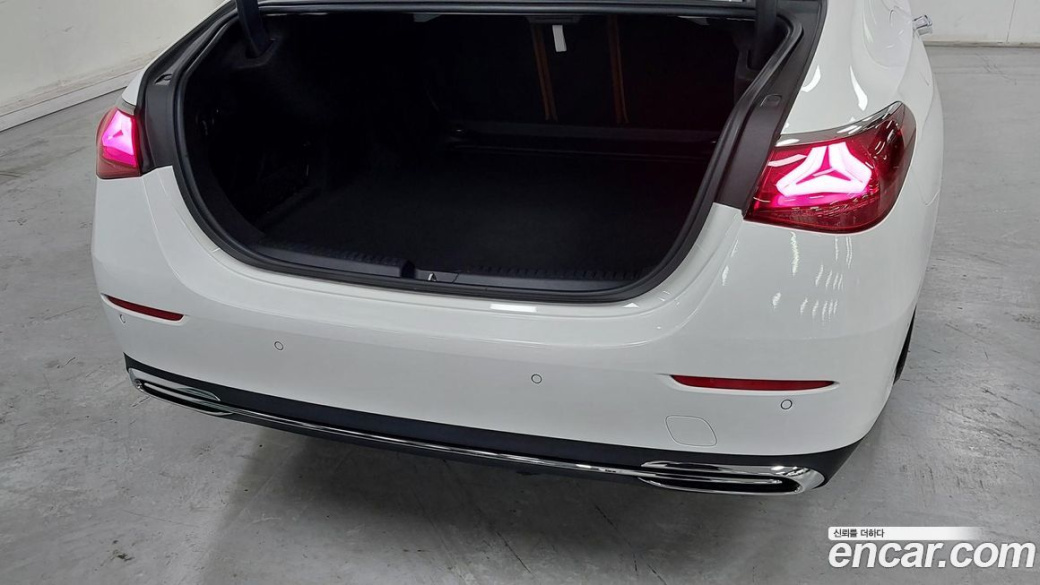 Mercedes-Benz E-Class E450 4MATIC Exclusive, 2024