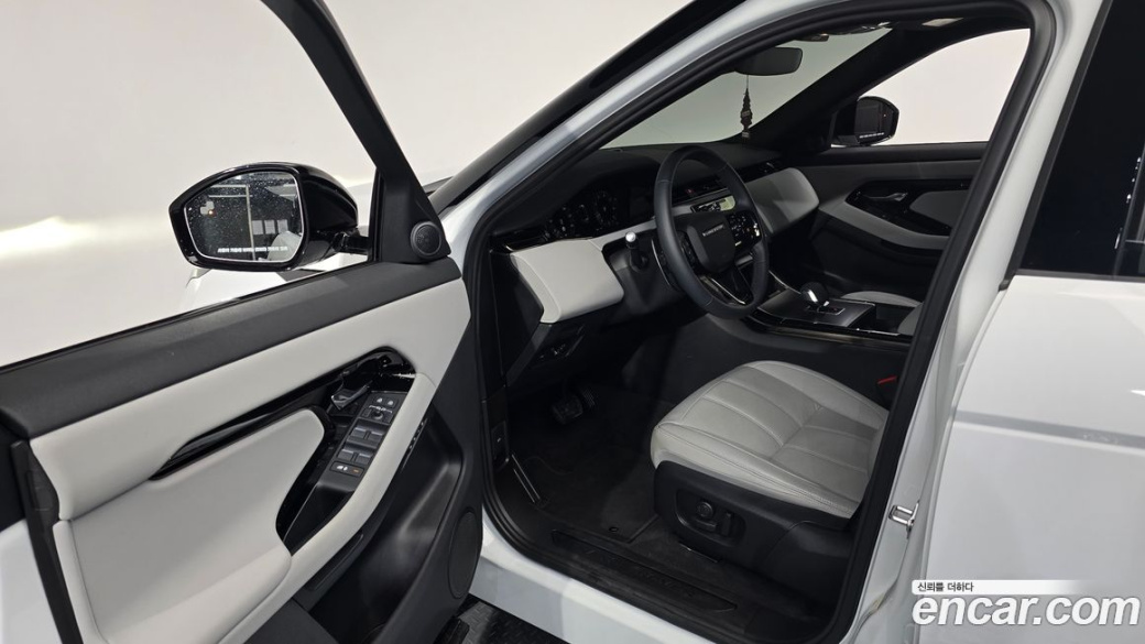 Land Rover Range Rover Evoque P250 Dynamic SE, 2026