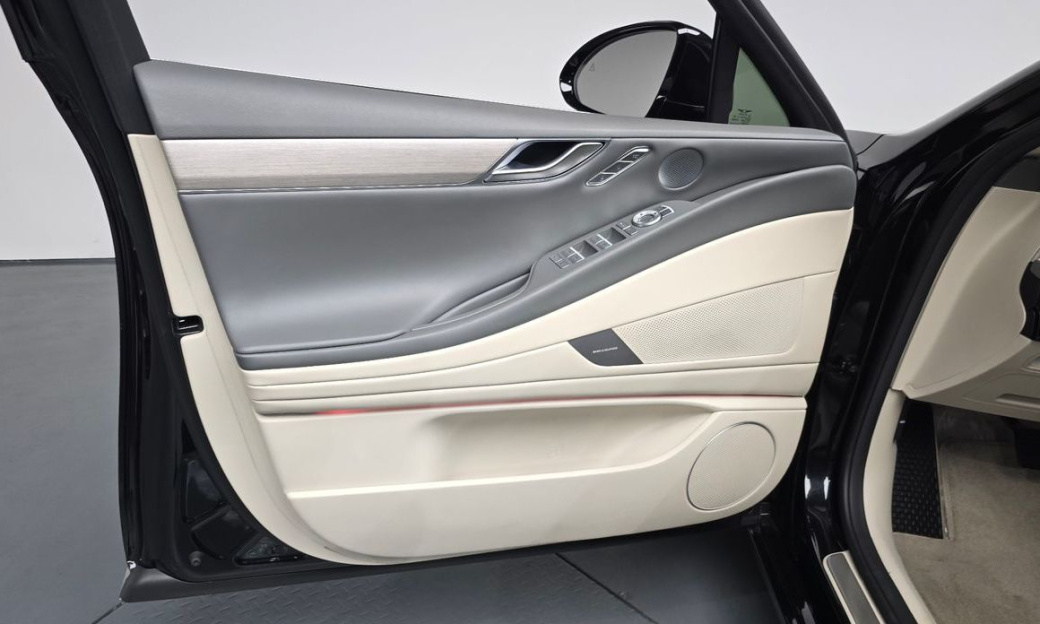 Genesis G80 Gasoline 2.5 Turbo AWD, 2025