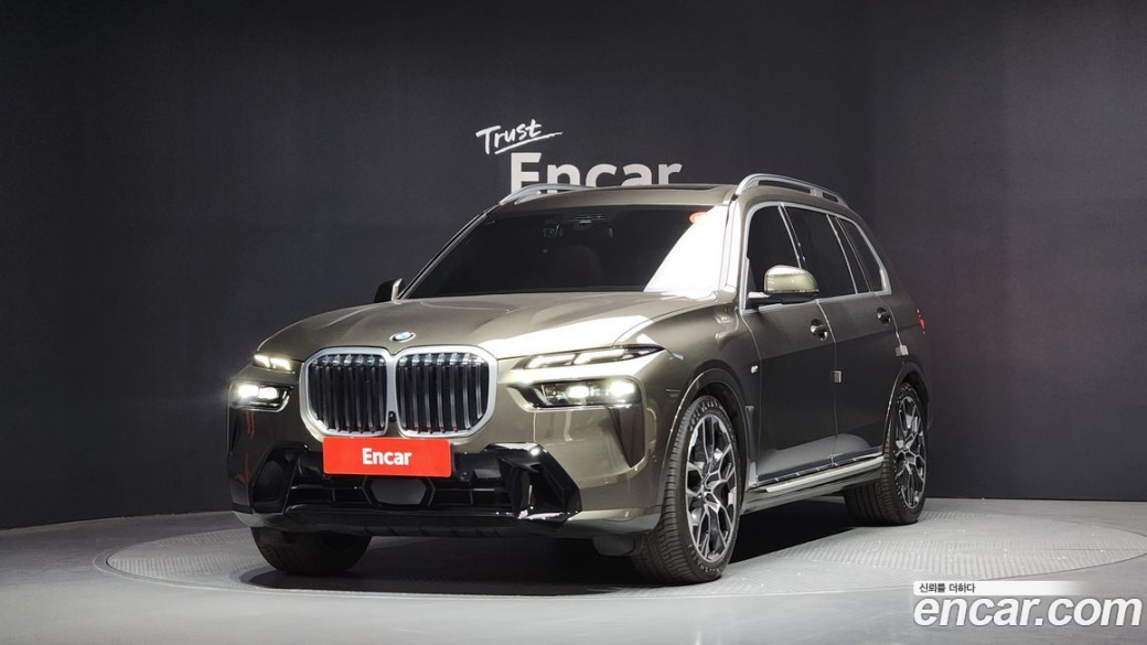 BMW X7 xDrive 40i M Sport 6STR, 2025