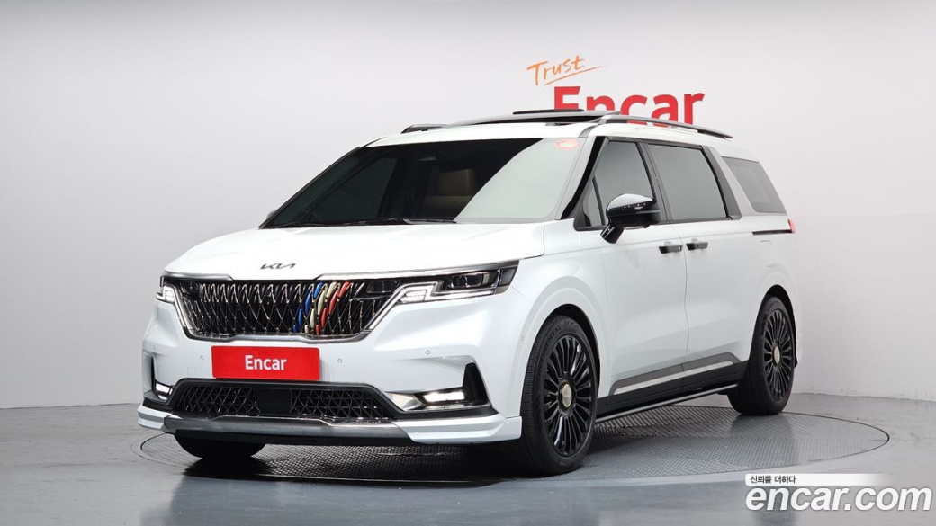 Kia Carnival 9-Seater Signature, 2023