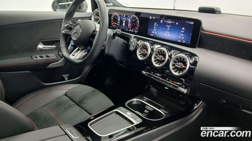 Mercedes-Benz A-Class AMG A45 4MAITC+ Hatchback, 2025