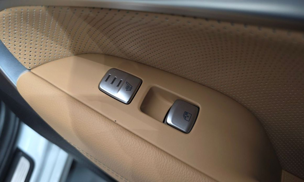 Genesis G70 Gasoline 2.0T 4WD, 2021