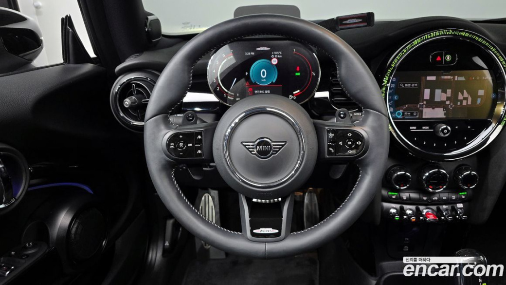 Mini Cooper JCW, 2024