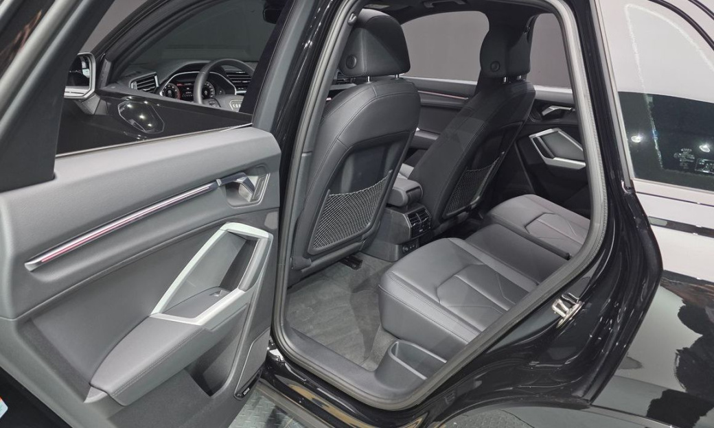 Audi Q3 40 TFSI Quattro Premium, 2025
