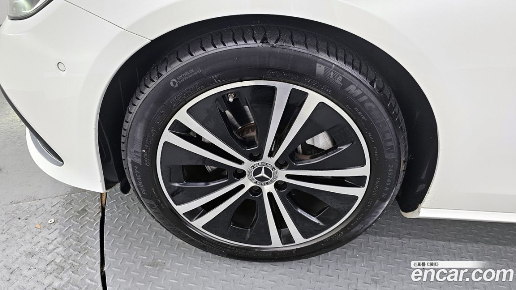 Mercedes-Benz E-Class E250 Avantgarde, 2022