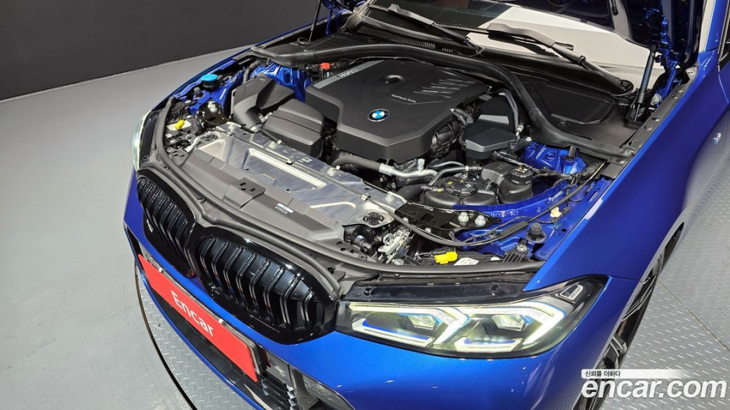 BMW 3-Series 320i M Sport, 2023