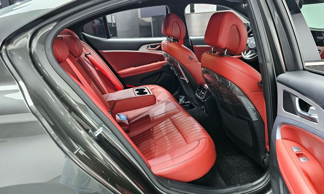 Genesis G70 Gasoline 2.0T 2WD, 2023