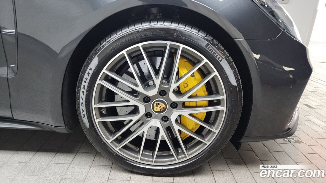 Porsche Panamera 4.0 Turbo S, 2023