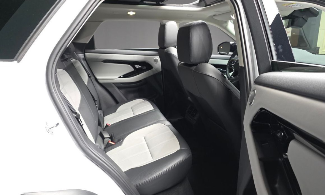 Land Rover Range Rover Evoque P250 Dynamic SE, 2025