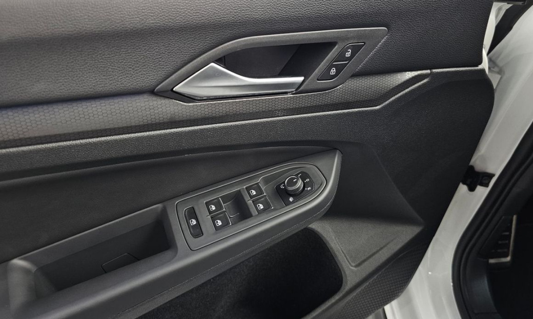 Volkswagen Golf 2.0 GTI, 2024