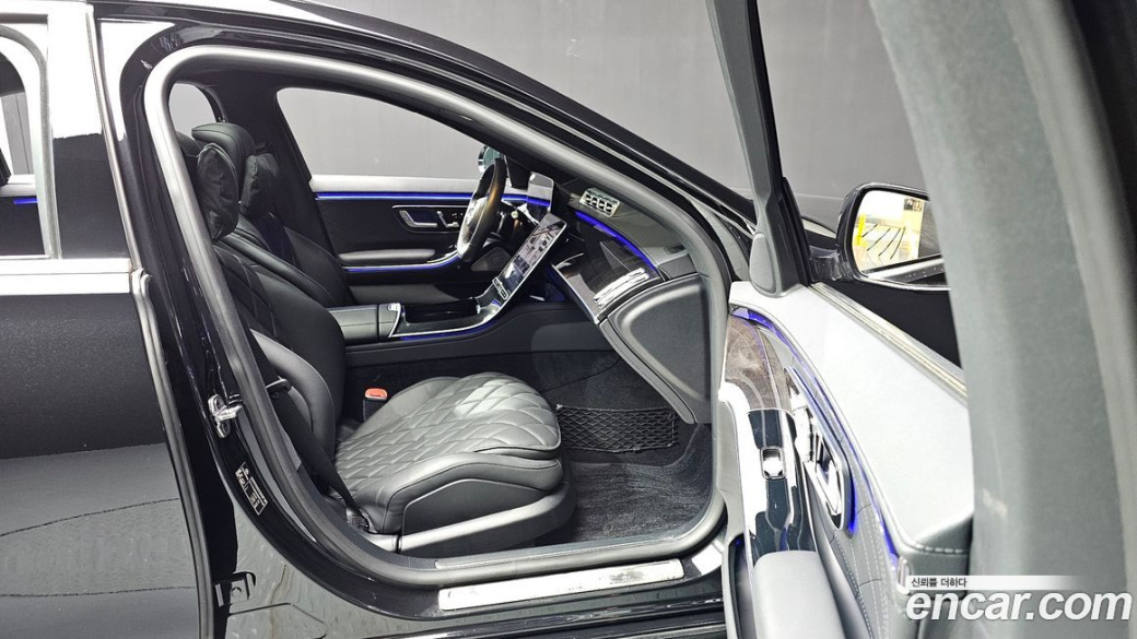 Mercedes-Benz S-Class S500L 4MATIC, 2022