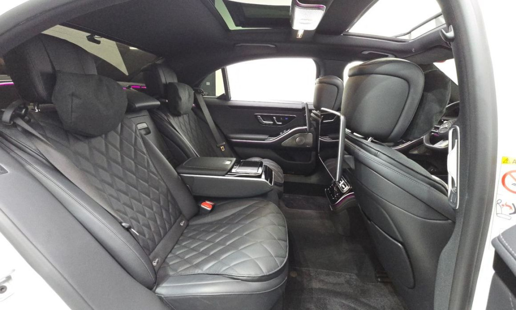 Mercedes-Benz S-Class S500 4MATIC, 2024