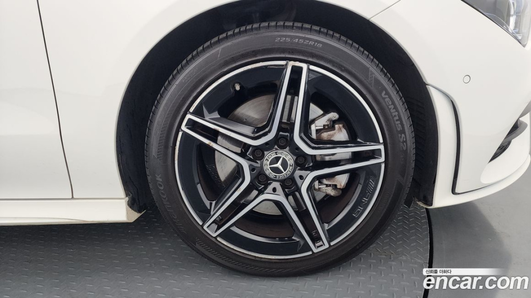 Mercedes-Benz CLA-Class CLA250 4MATIC, 2023