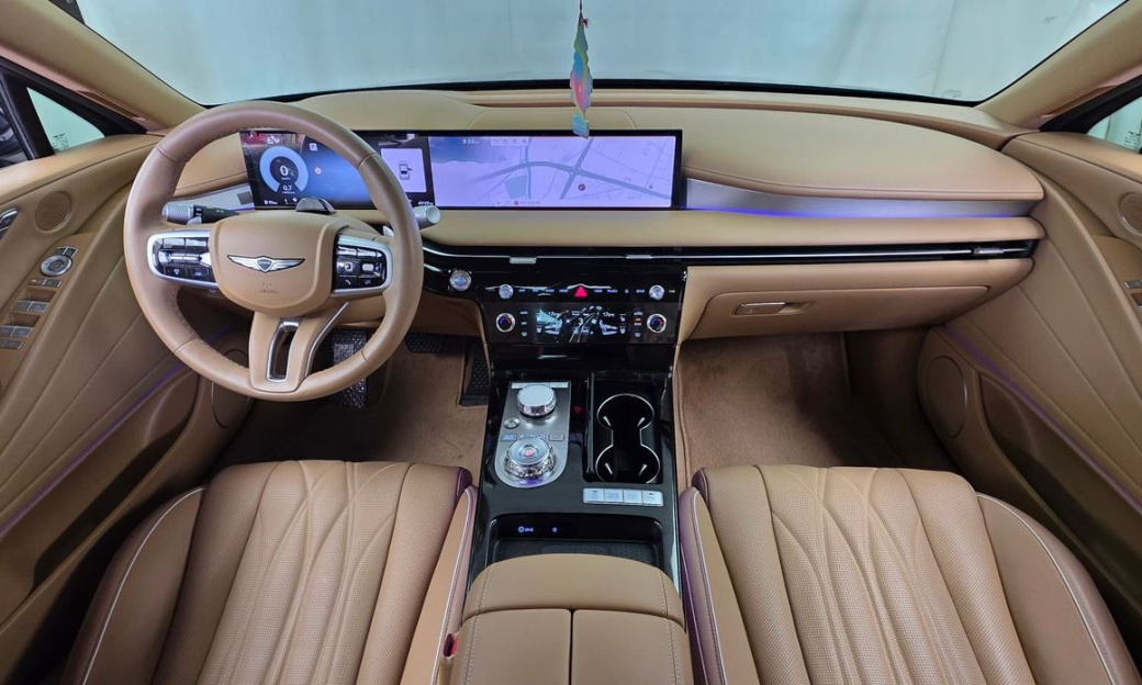Genesis G80 Gasoline 2.5 Turbo AWD, 2025