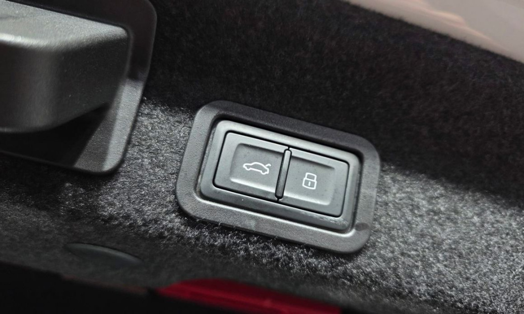 Audi A6 45 TFSI Quattro Premium, 2022