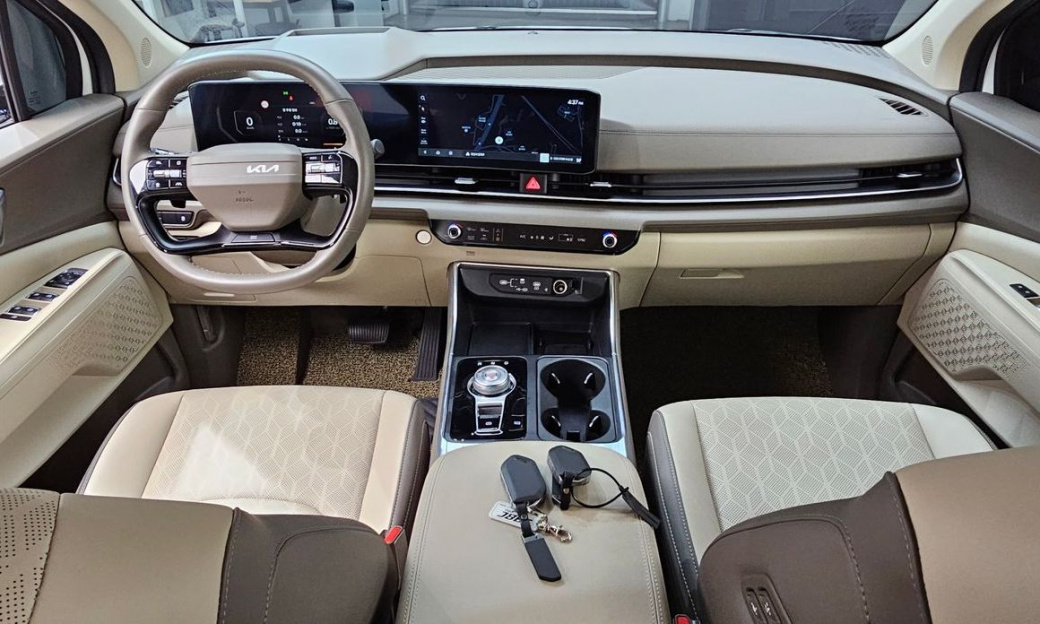 Kia Carnival 9-Seater Noblesse, 2025